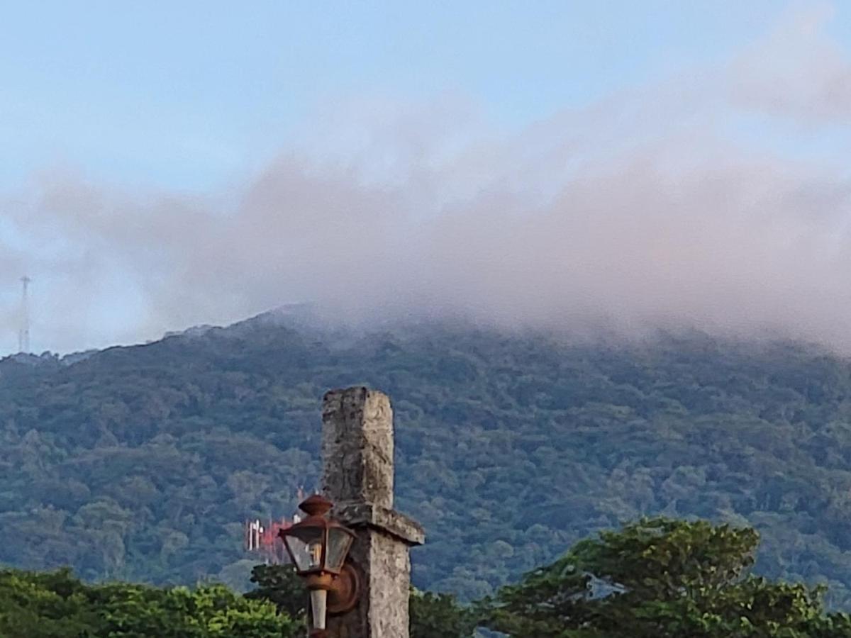 Hostal Casa De Las Gargolas Amapala ภายนอก รูปภาพ