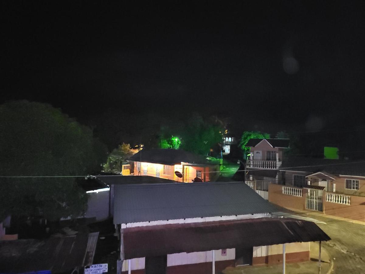 Hostal Casa De Las Gargolas Amapala ภายนอก รูปภาพ