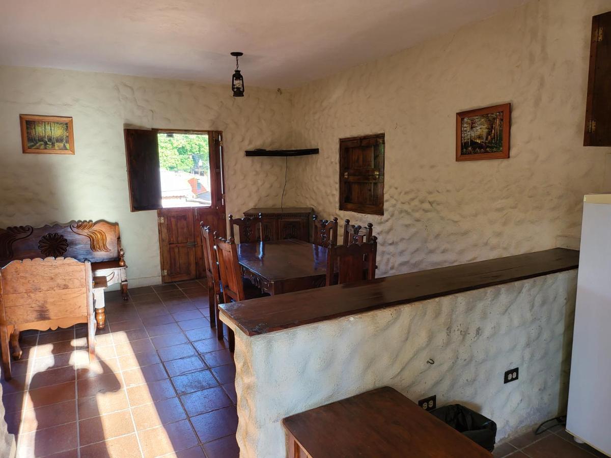 Hostal Casa De Las Gargolas Amapala ภายนอก รูปภาพ