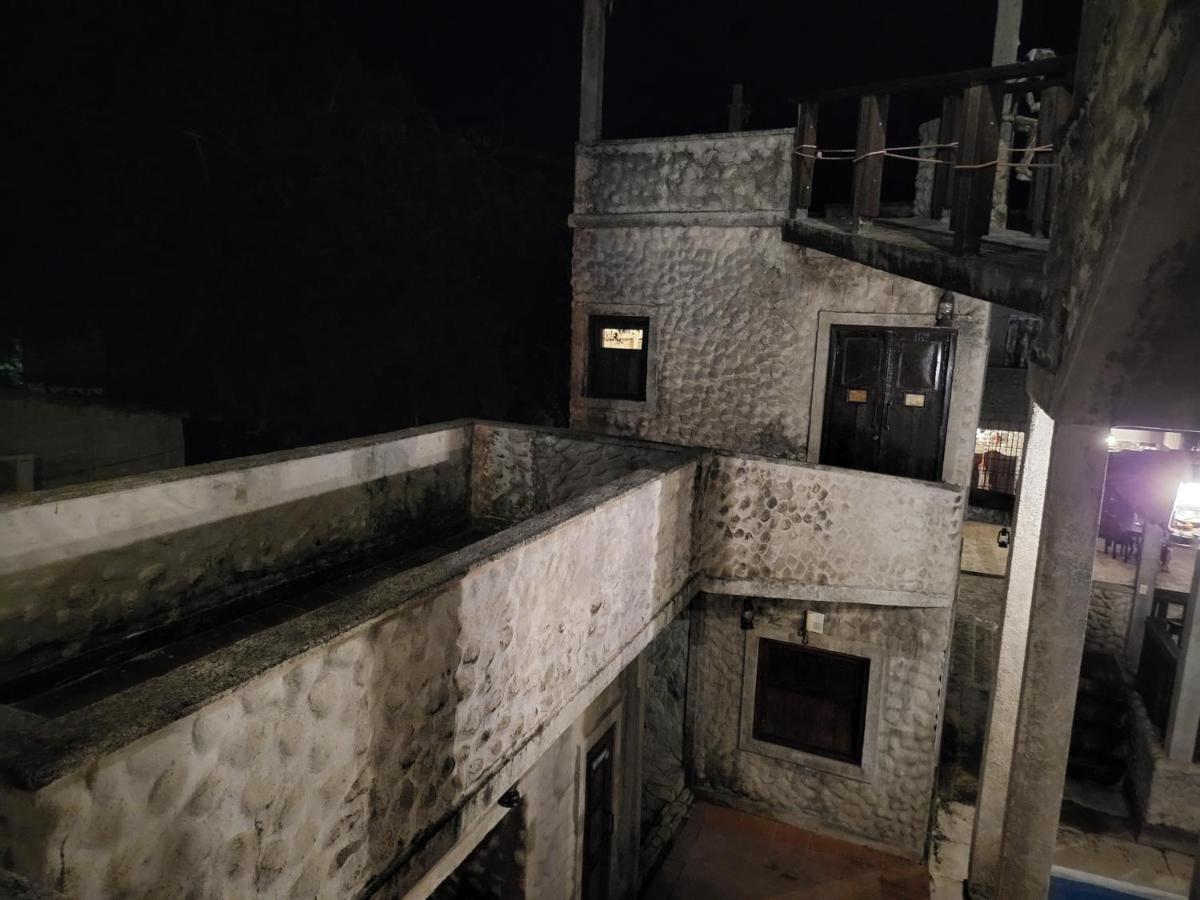 Hostal Casa De Las Gargolas Amapala ภายนอก รูปภาพ
